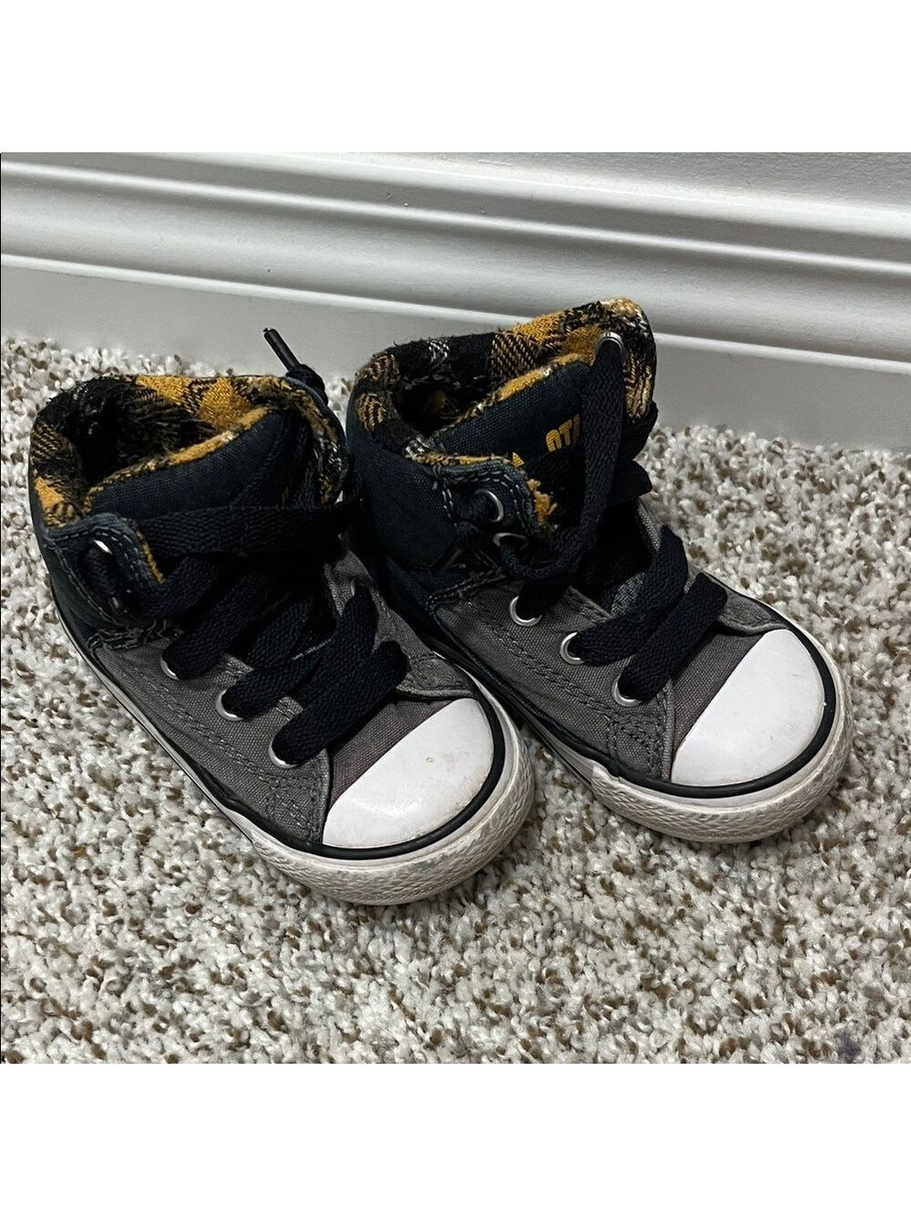 🔥 HOST PICK 🔥 Converse Kids Sneakers Black Gray Yellow Toddler
